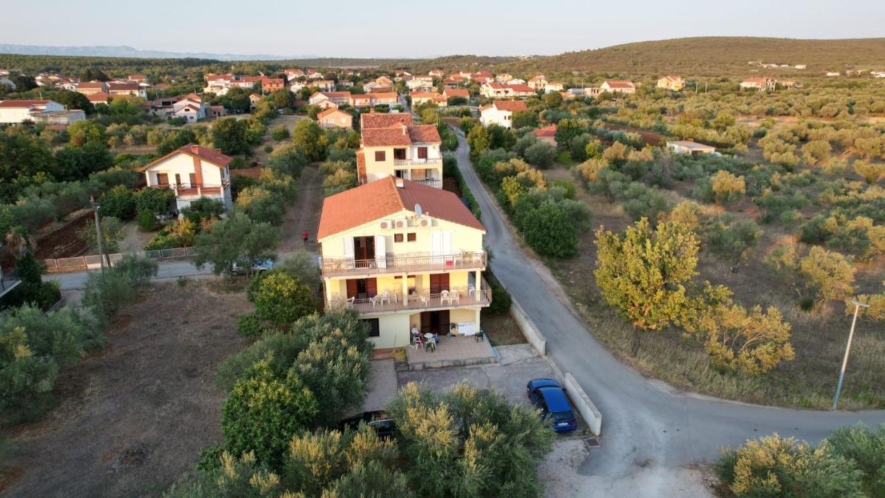 Apartments Antonija Sukošan Extérieur photo